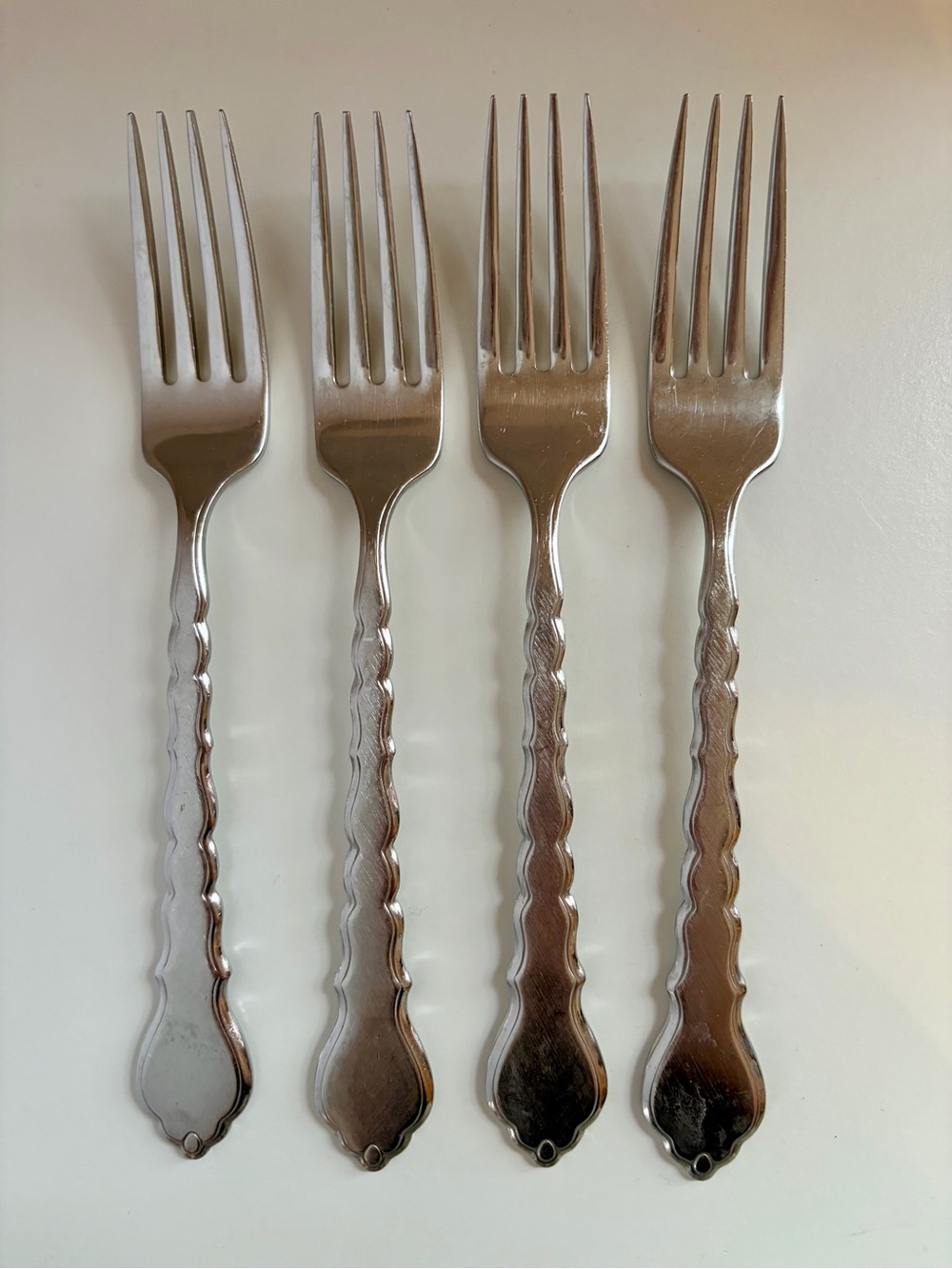 Oneida Cello Dinner Fork Set of 4